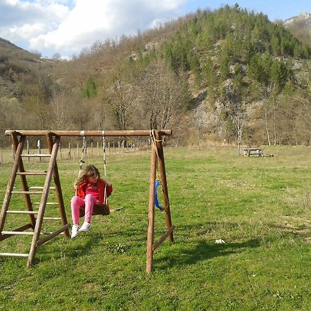 Exo Log Cottage Jezero  Eksteriør billede