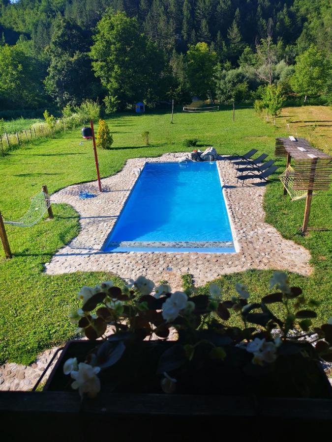 Exo Log Cottage Jezero  Eksteriør billede