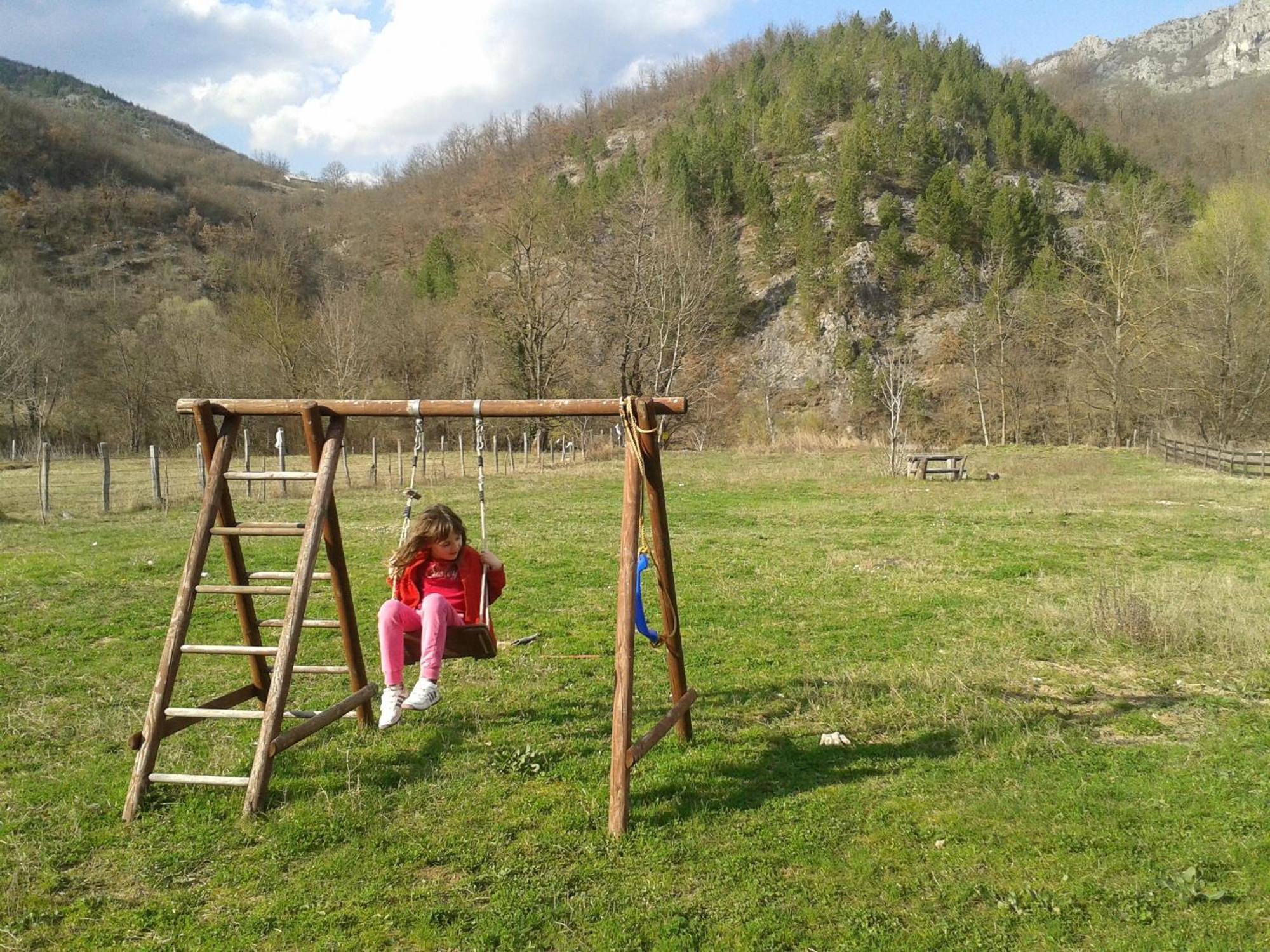 Exo Log Cottage Jezero  Eksteriør billede