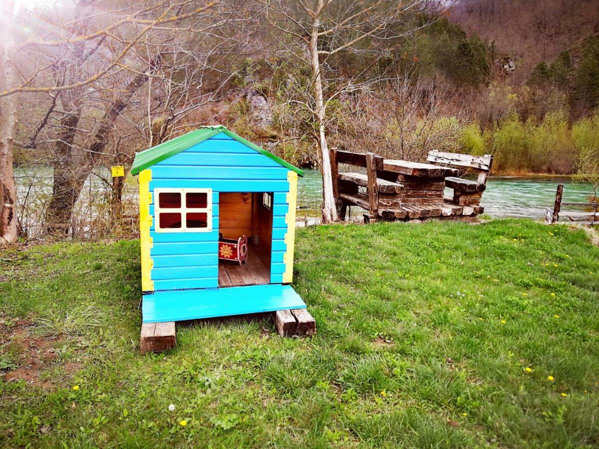 Exo Log Cottage Jezero  Eksteriør billede