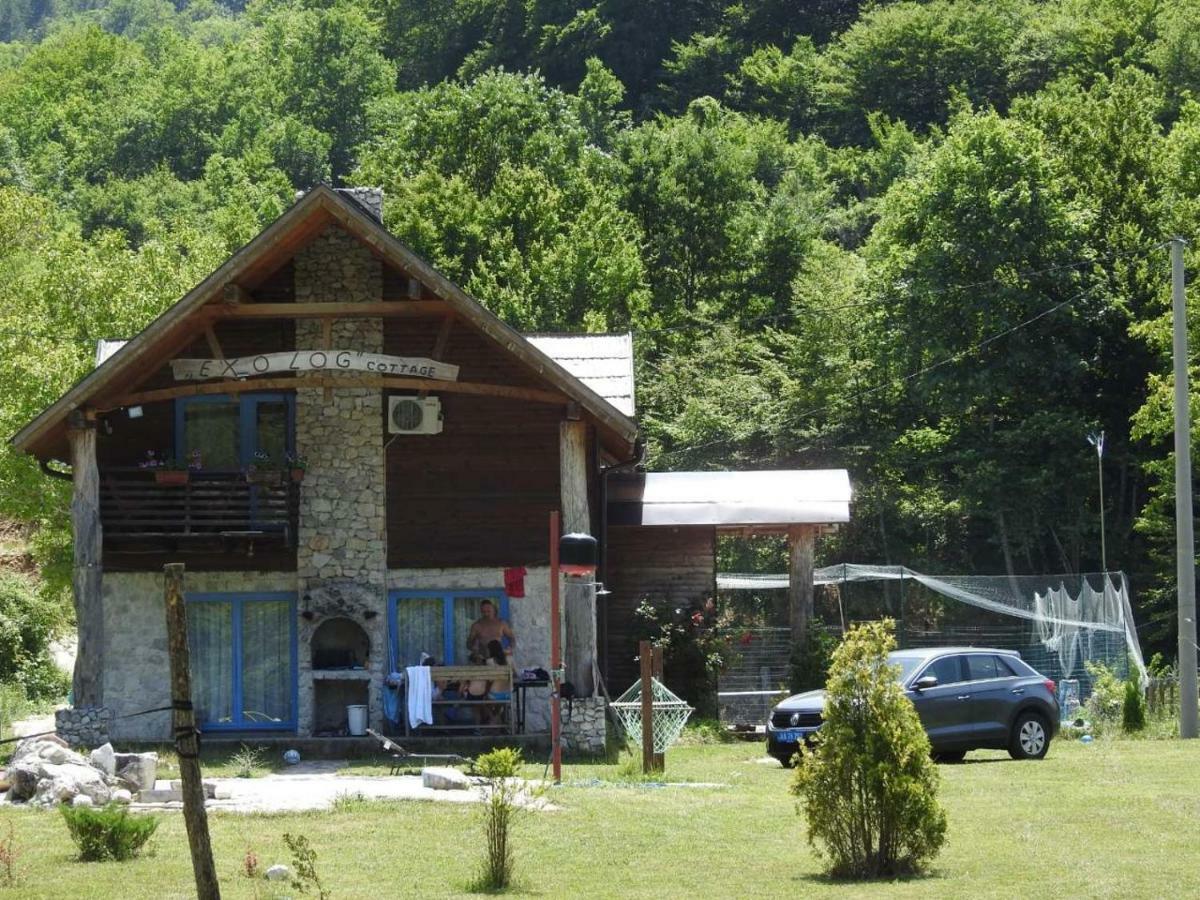Exo Log Cottage Jezero  Eksteriør billede