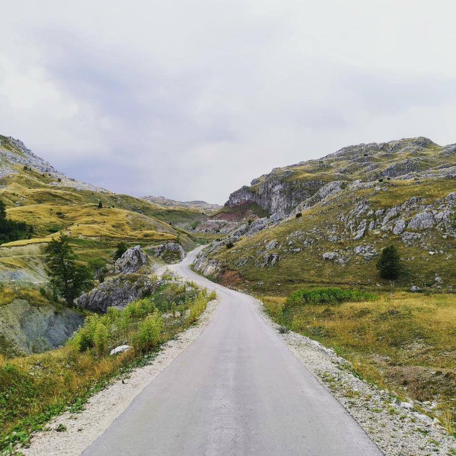 Exo Log Cottage Jezero  Eksteriør billede